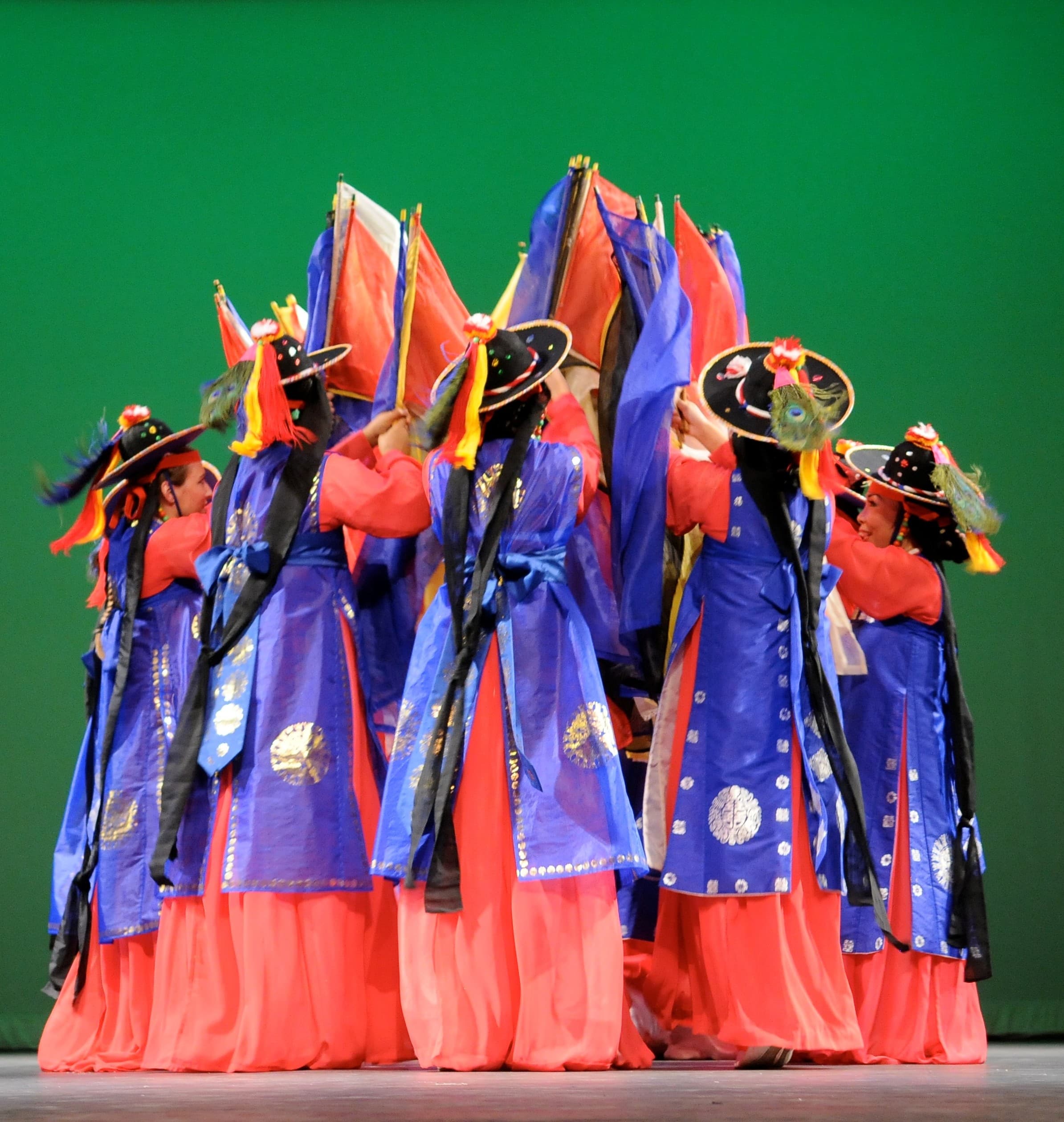 Famed Korean dance company